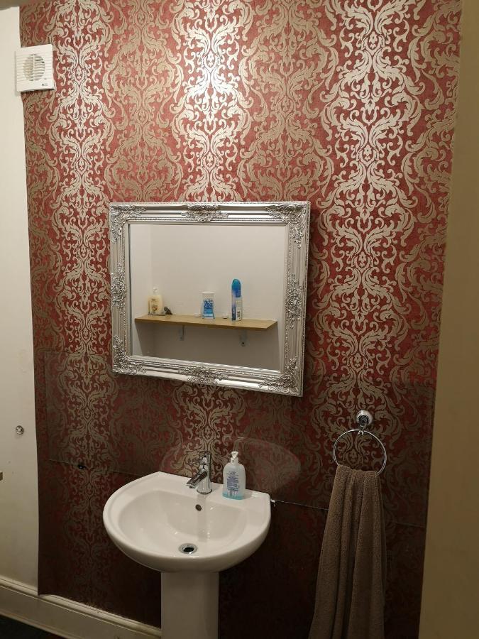 Mini Hotel Leeds Лидс Экстерьер фото